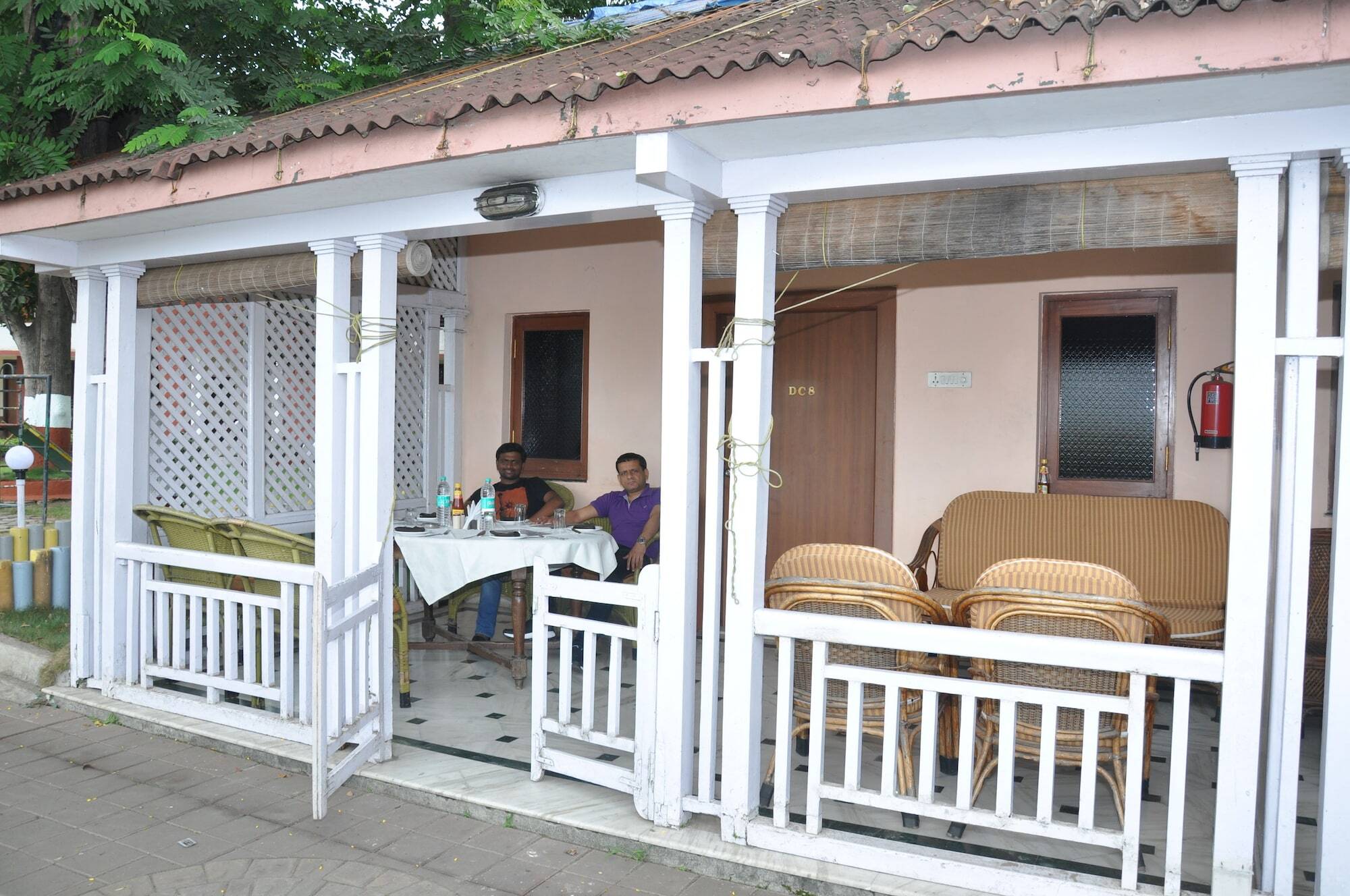 Turf Club House Hotell Pune Eksteriør bilde
